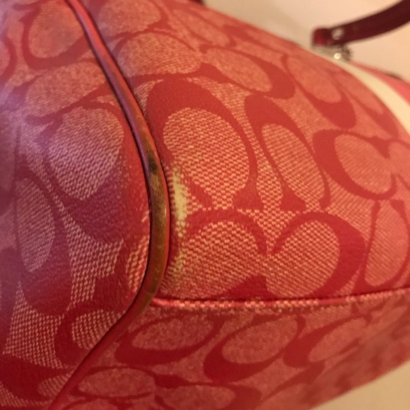 Coach fuchsia handbag - Picture 5 of 12